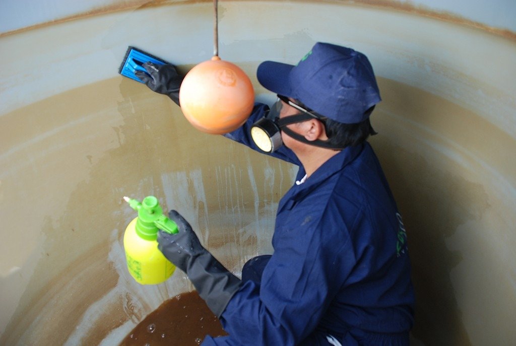 tank deep cleaning service